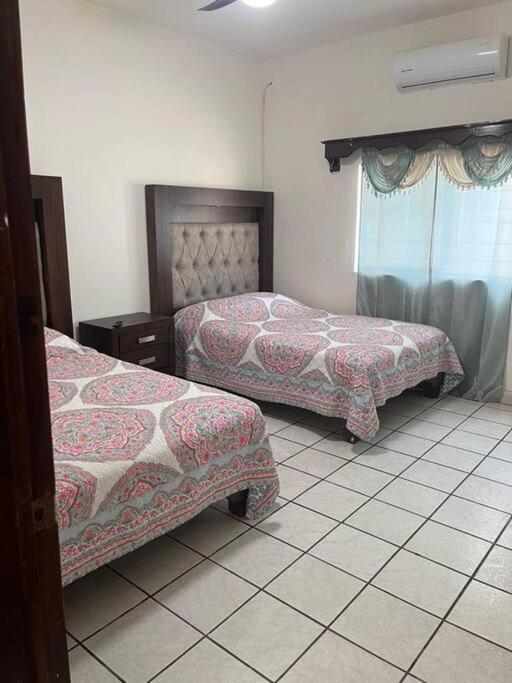 Flores Condominios Casa Narciso อาลามอส ภายนอก รูปภาพ
