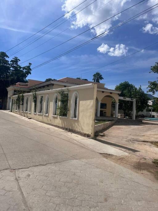 Flores Condominios Casa Narciso อาลามอส ภายนอก รูปภาพ